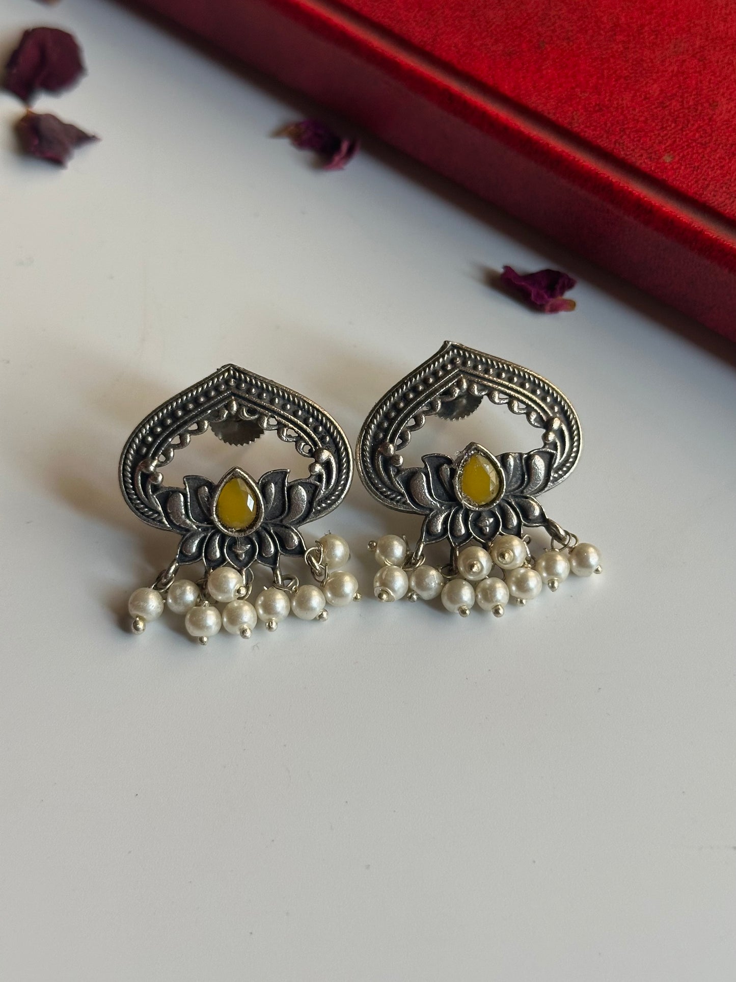 Lotus Paan Studs