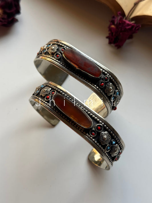 Vintage Metal Handcuff - 4