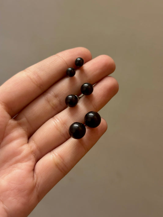 Black Pearl Stud