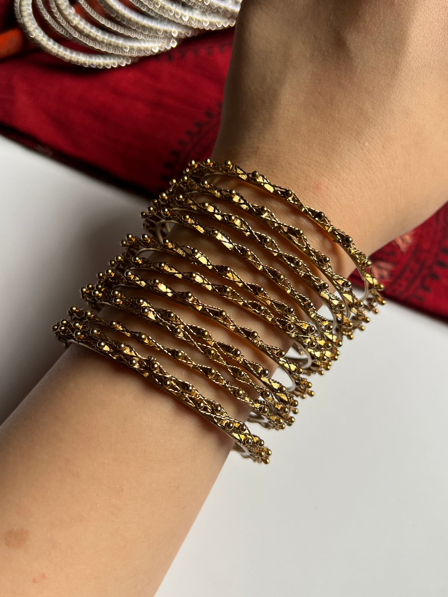 Golden Zig Zag Dotted Bangles