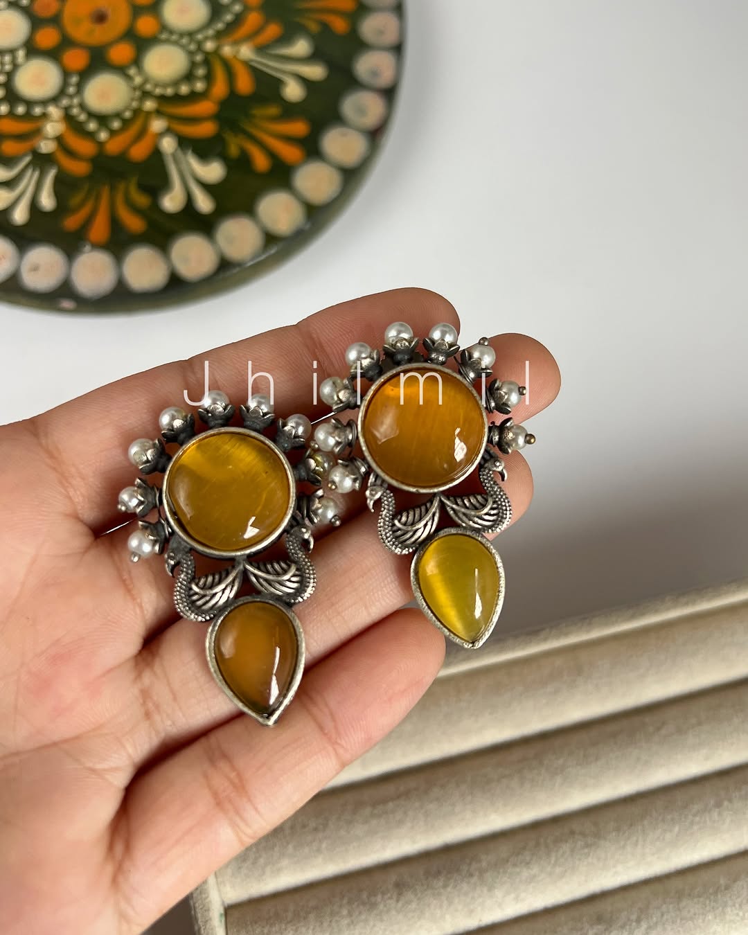 Mor Bahar Ear candy
