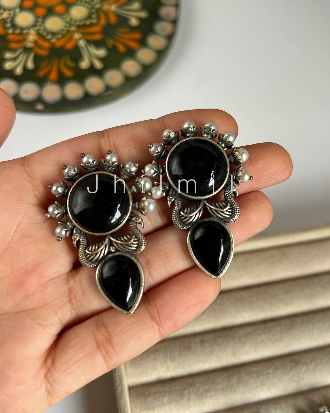 Mor Bahar Ear candy