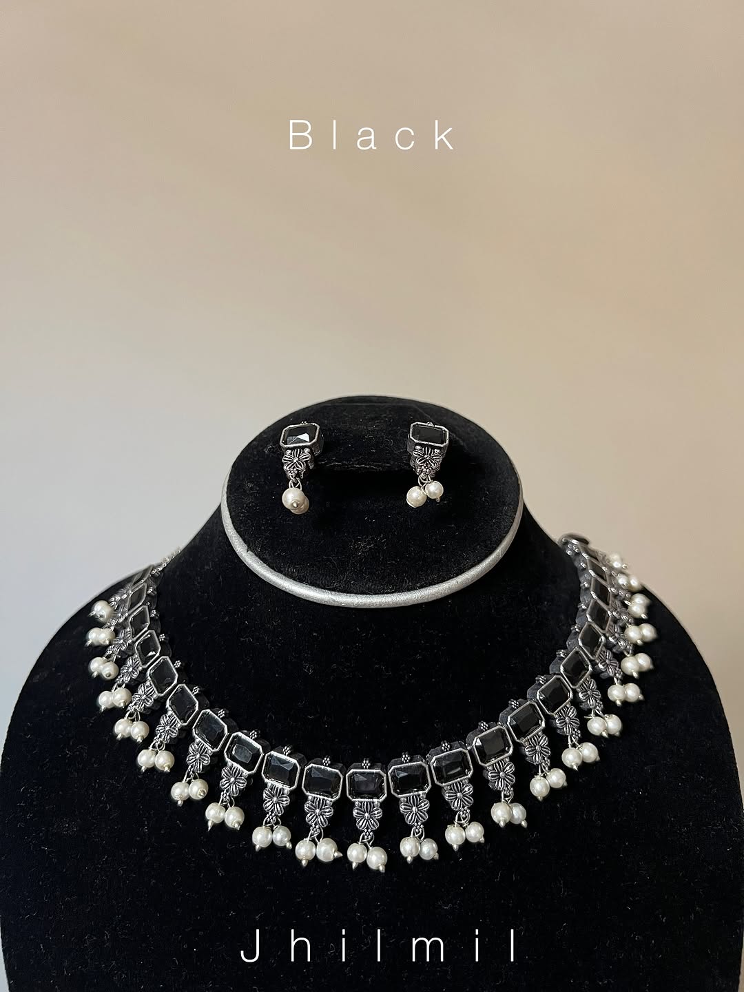 Komal Choker Set