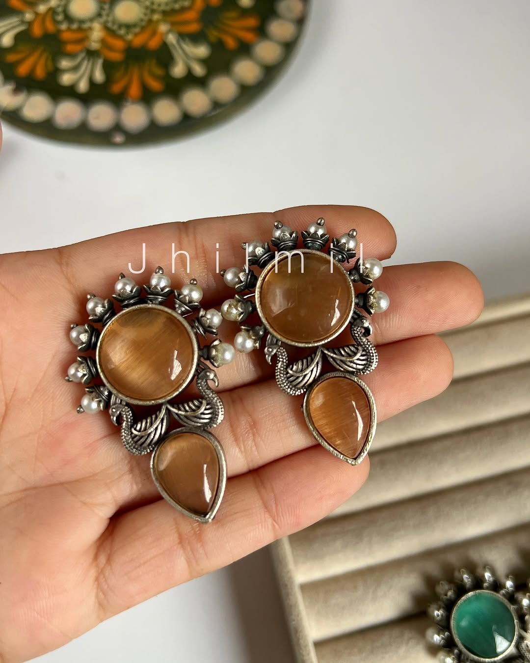 Mor Bahar Ear candy