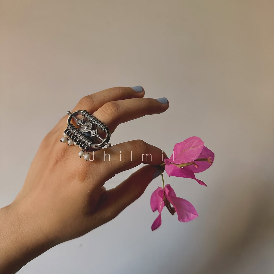 Adjustable Antique Pearl Ring