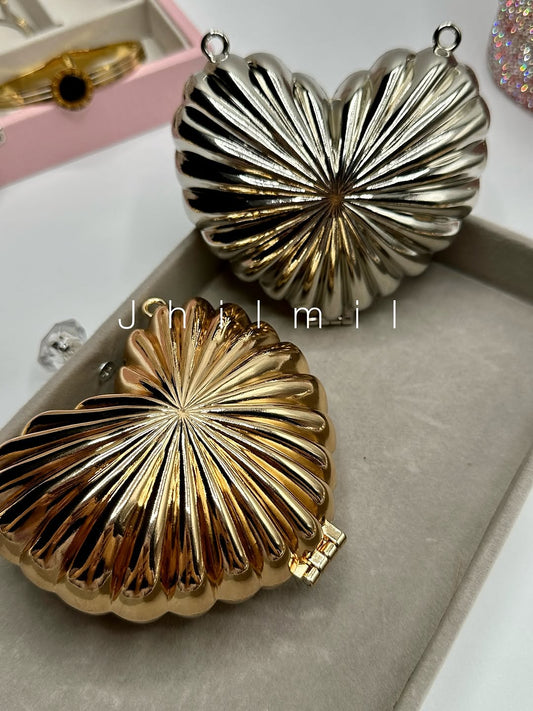 Mini Heart Metal Clutch