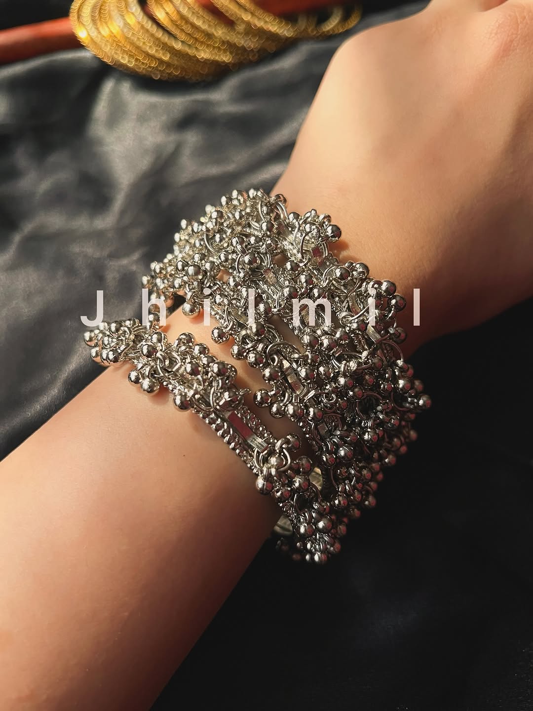 Zeenat Bangles set