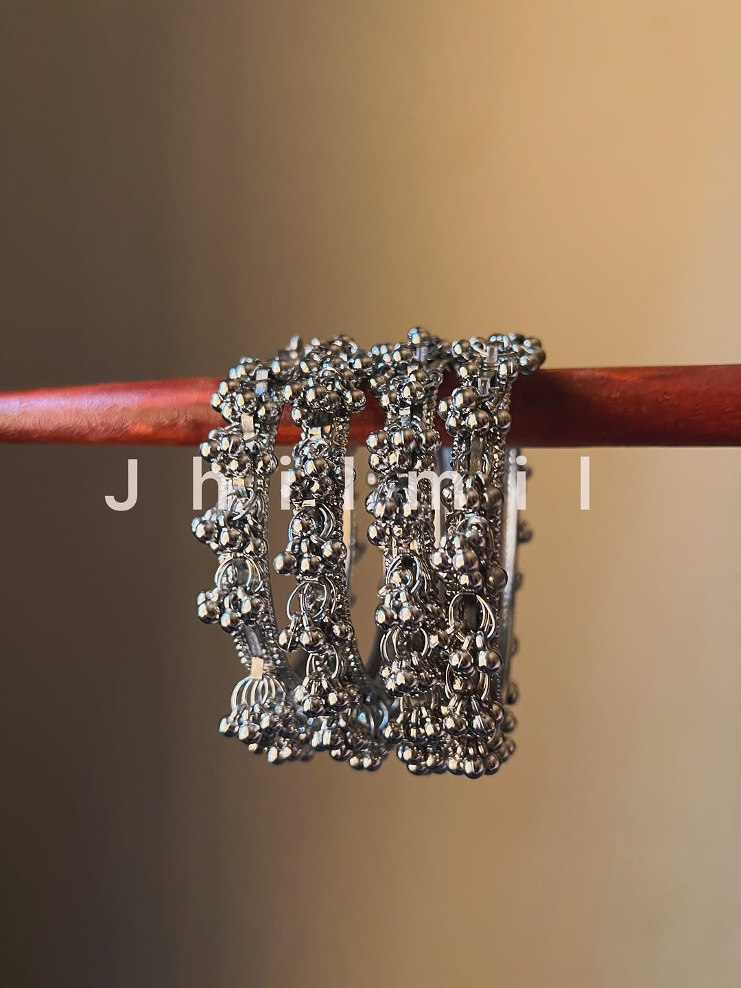 Zeenat Bangles set