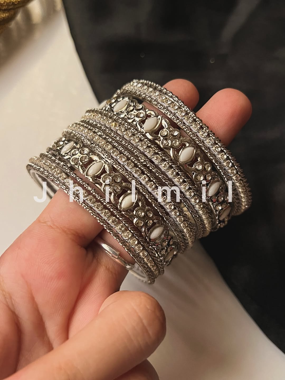 Silver Naqsh Bangles Set