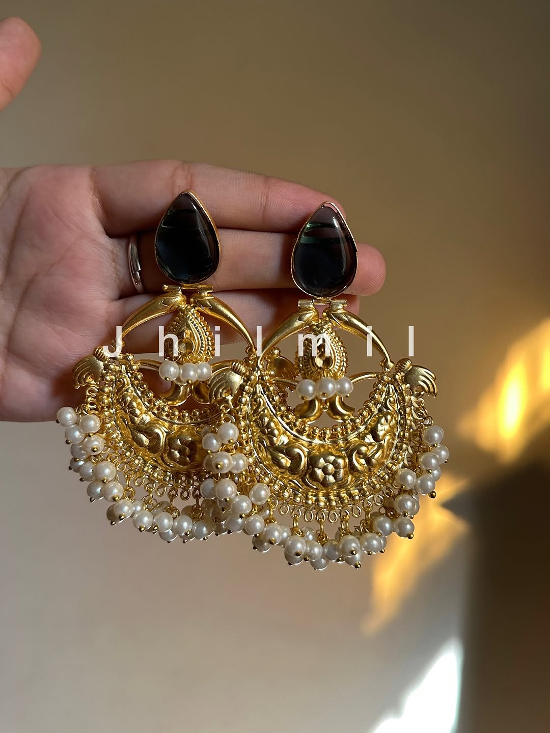 Mahrosh Chandbali