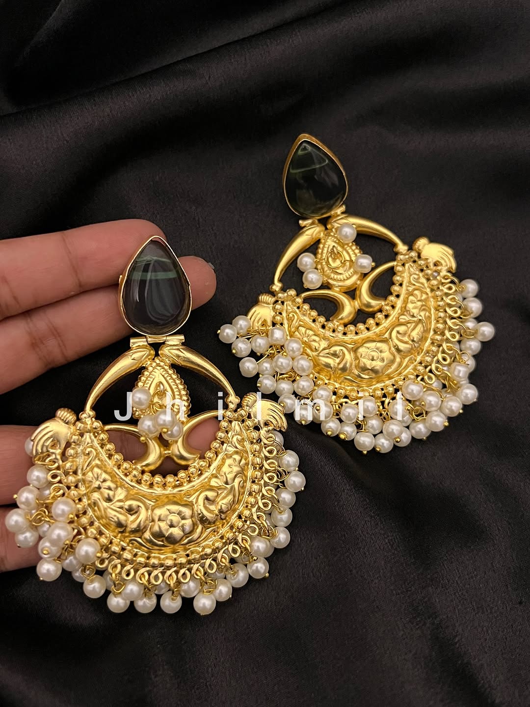 Mahrosh Chandbali
