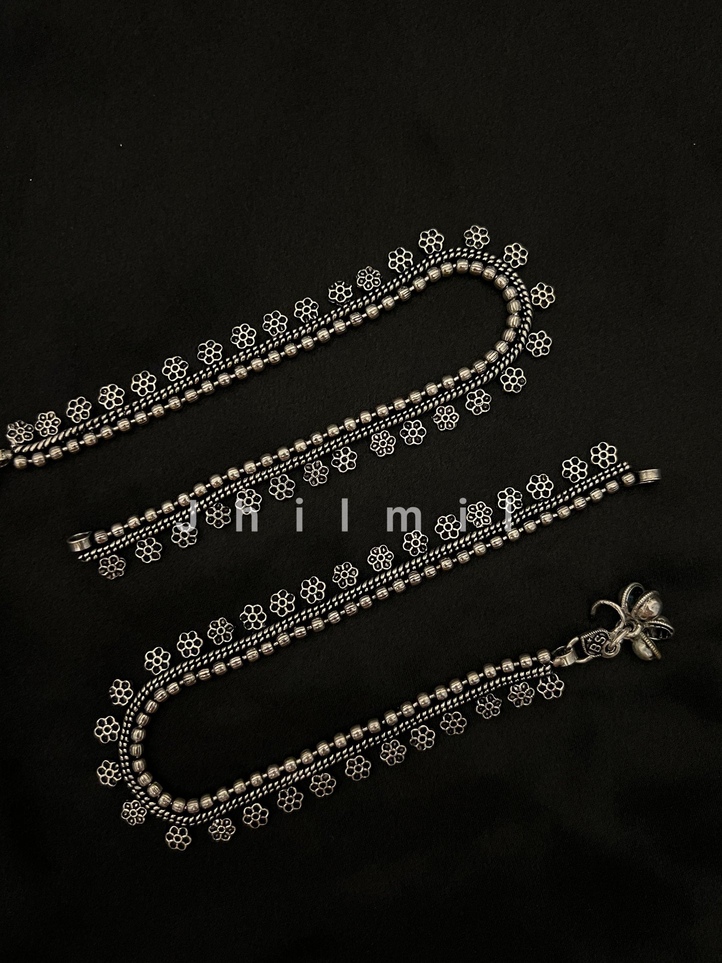 Gulzar Anklet