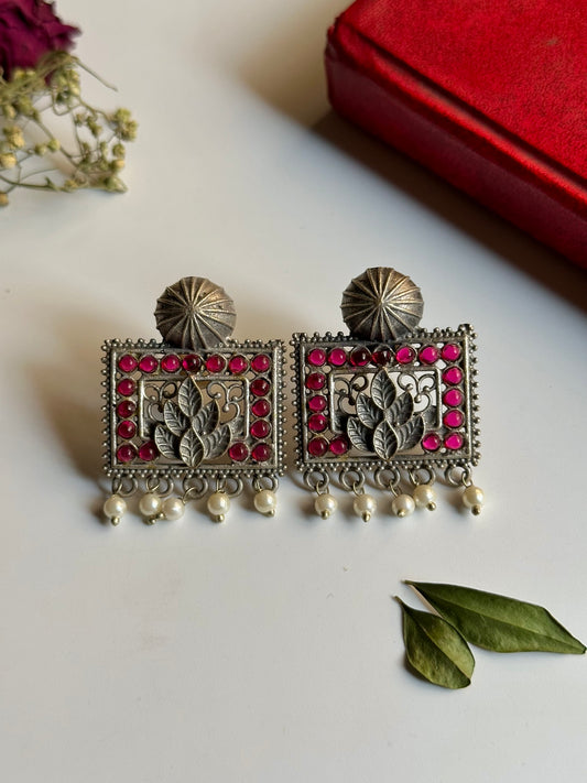 Lotus Square Ear Candy