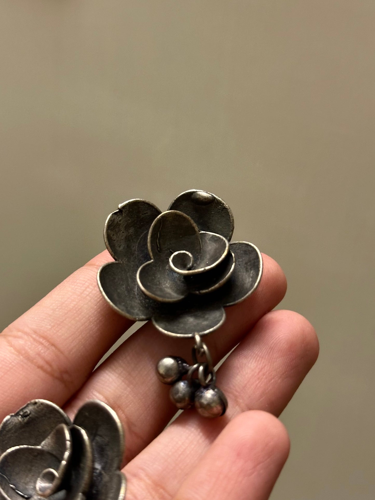 Vintage Floral Studs(Defected)