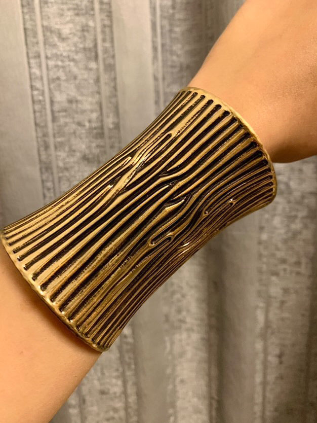 Adjustable Golden metallic Handcuff