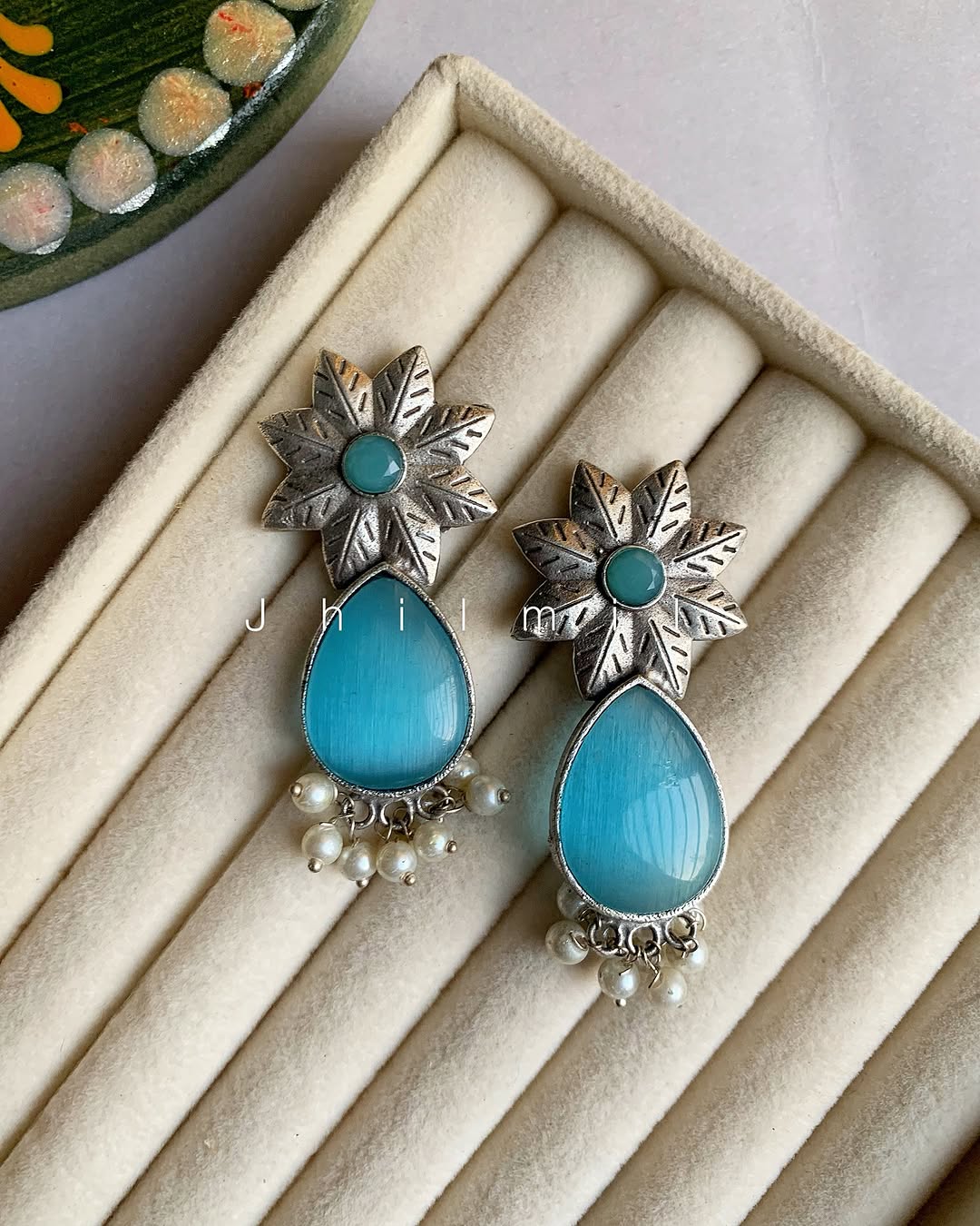 Flower stone drop Ear candy
