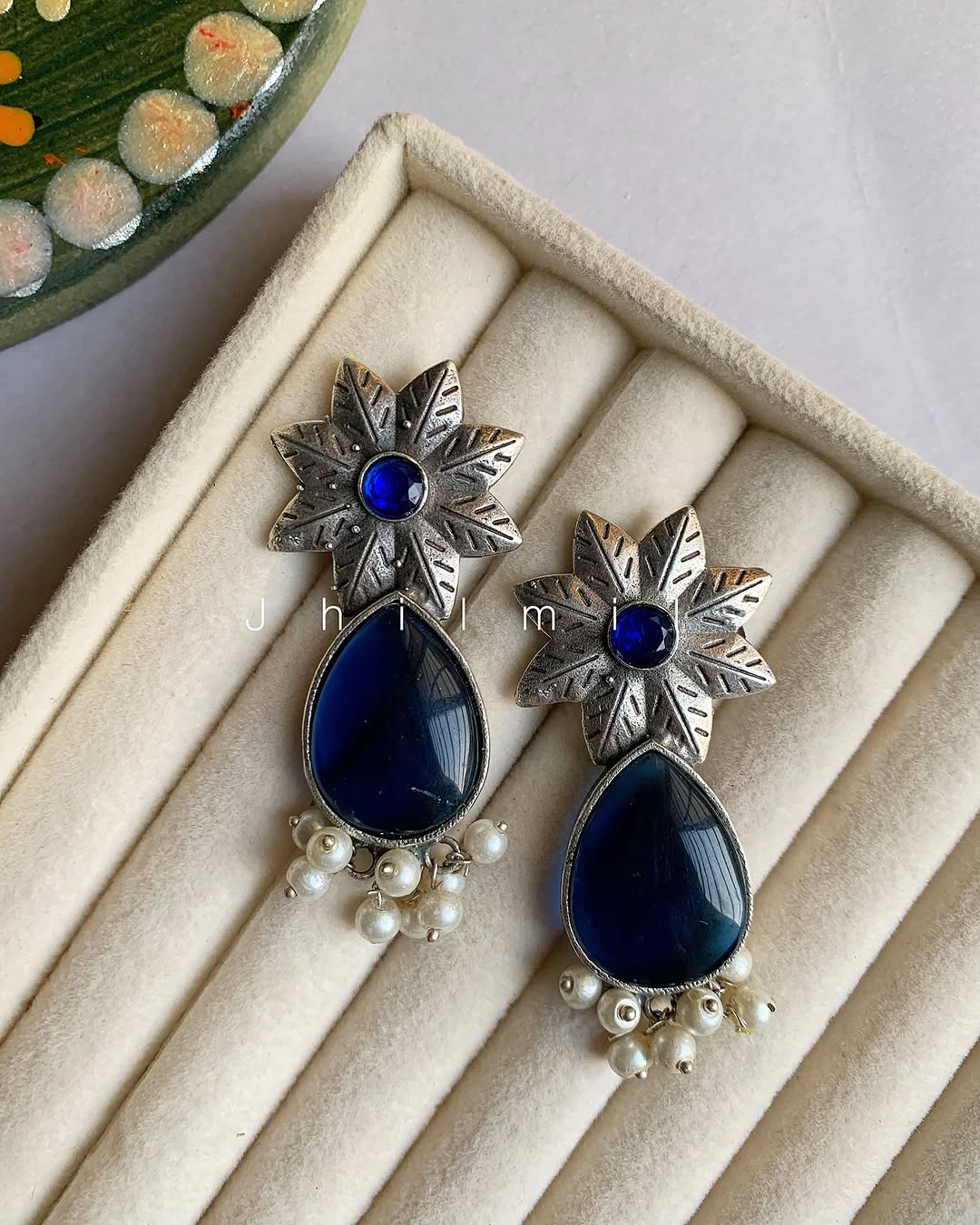Flower stone drop Ear candy