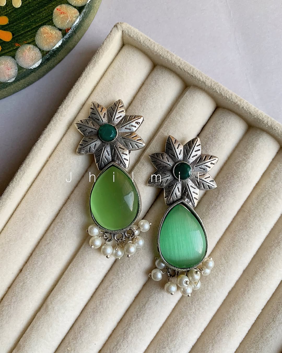 Flower stone drop Ear candy