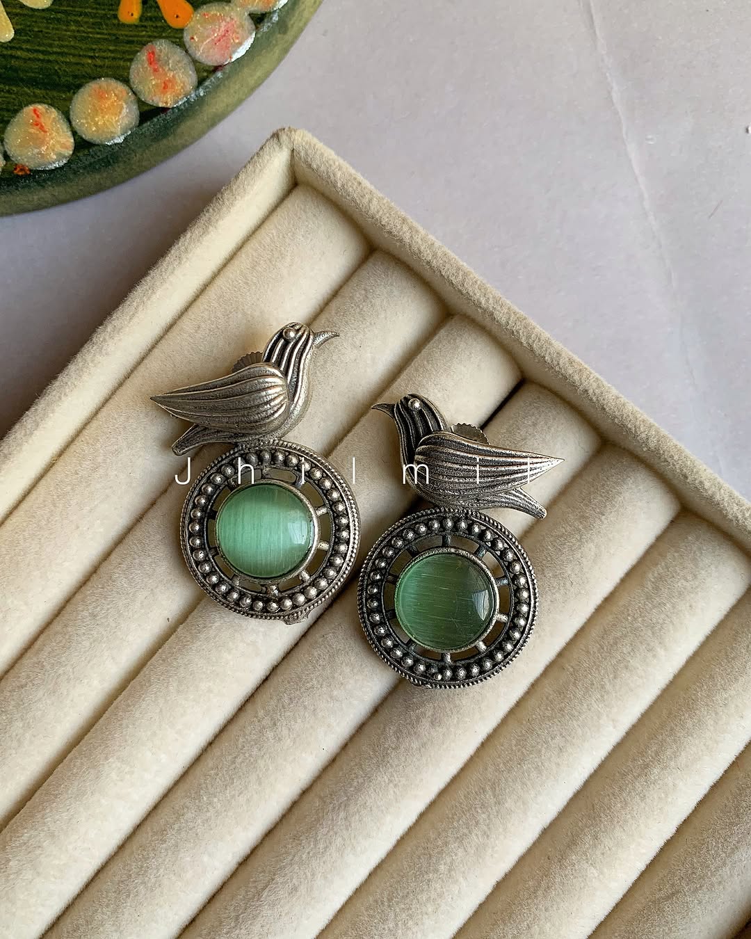 Bird Motif Circled Ear candy