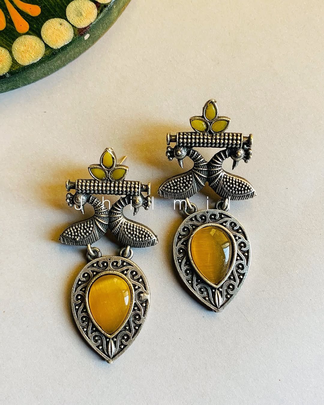 Peacock motif stone drop Ear candy