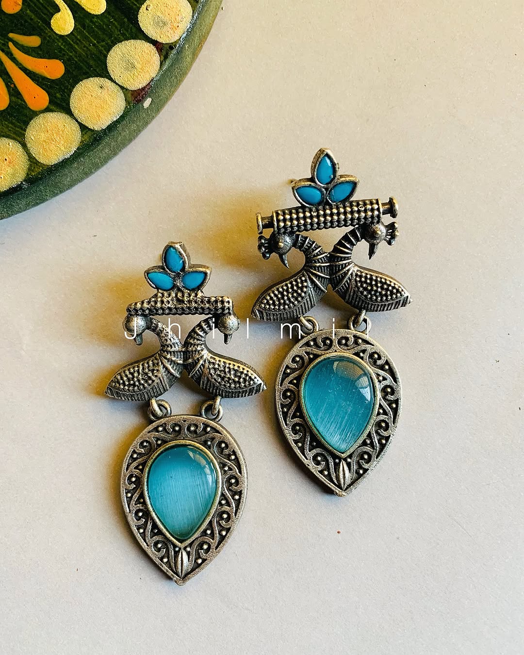 Peacock motif stone drop Ear candy