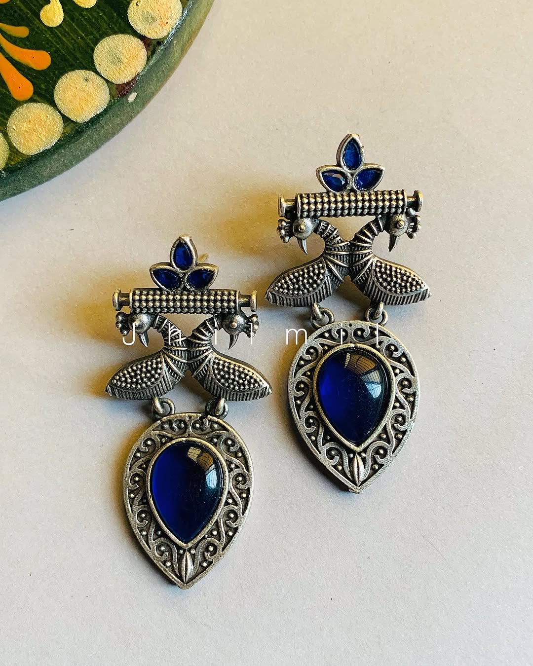 Peacock motif stone drop Ear candy