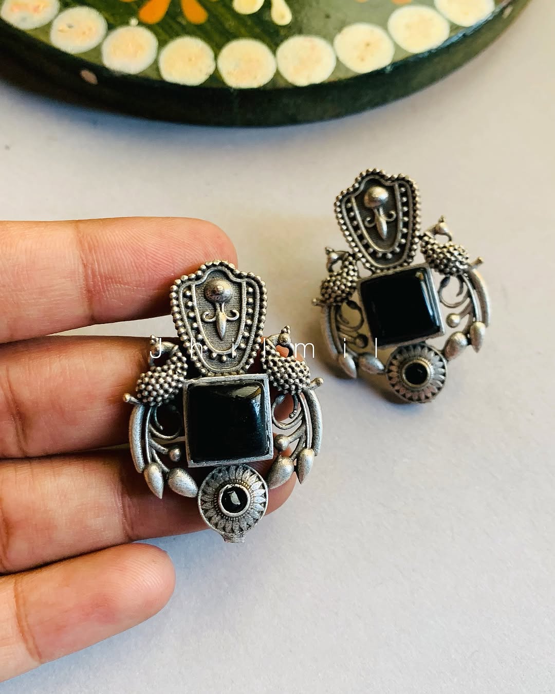 Nigar Ear candy