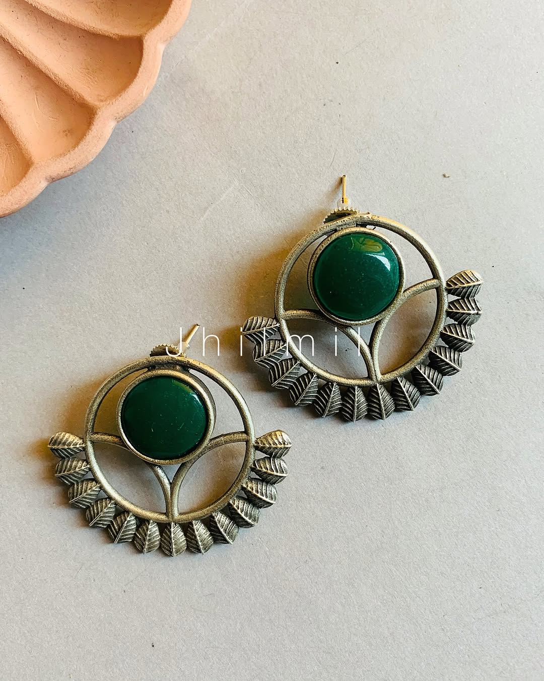 Leaf Carved Circles ear candies