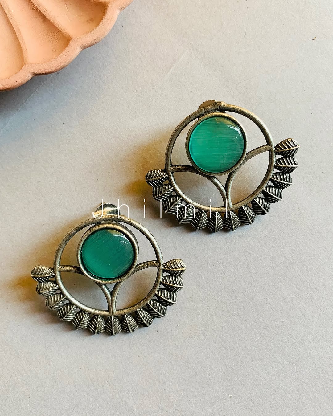 Leaf Carved Circles ear candies
