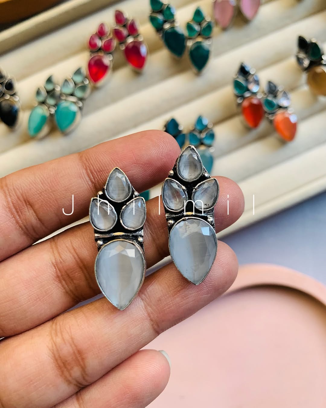 Mini Petal Ear candy
