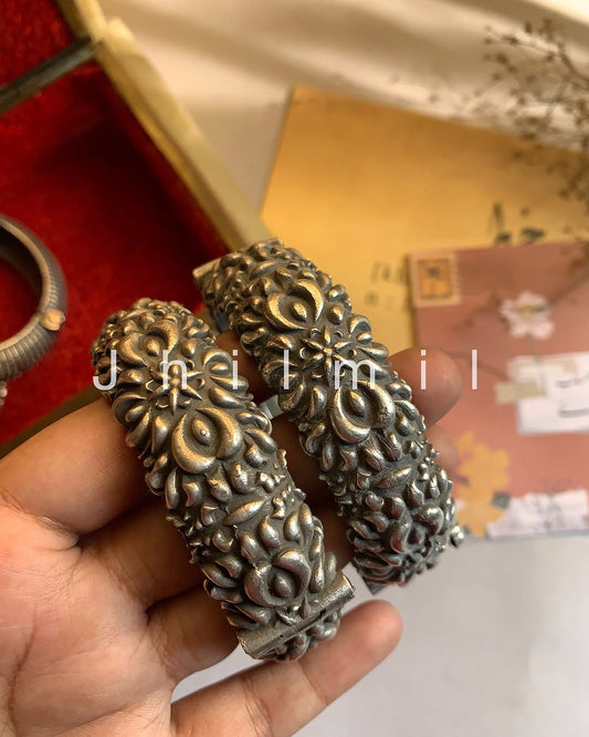 Tribal Kara with hand carving