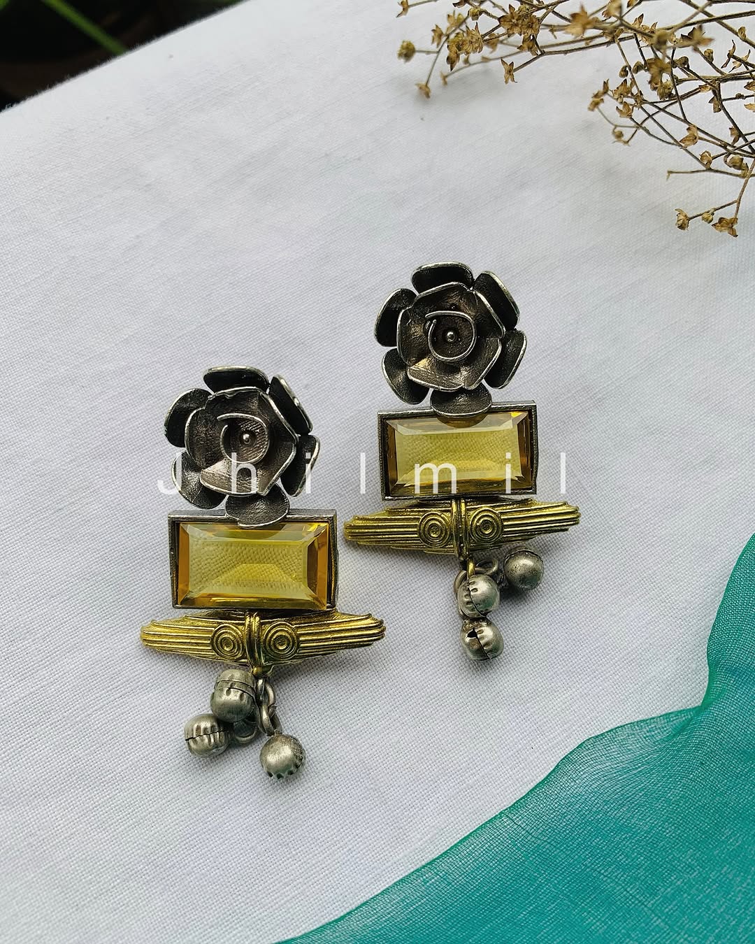 Dual tone floral oxidized earrings