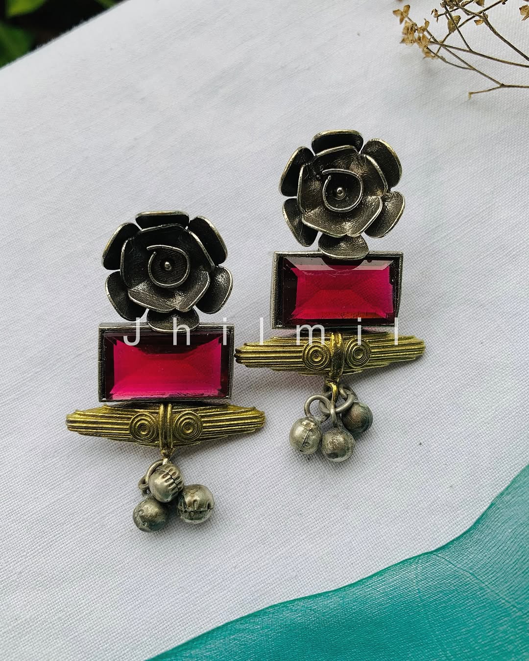 Dual tone floral oxidized earrings