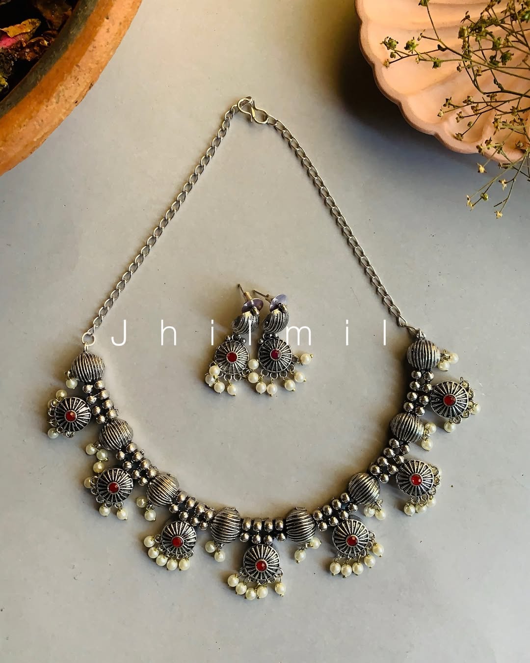 Round Designed Choker set