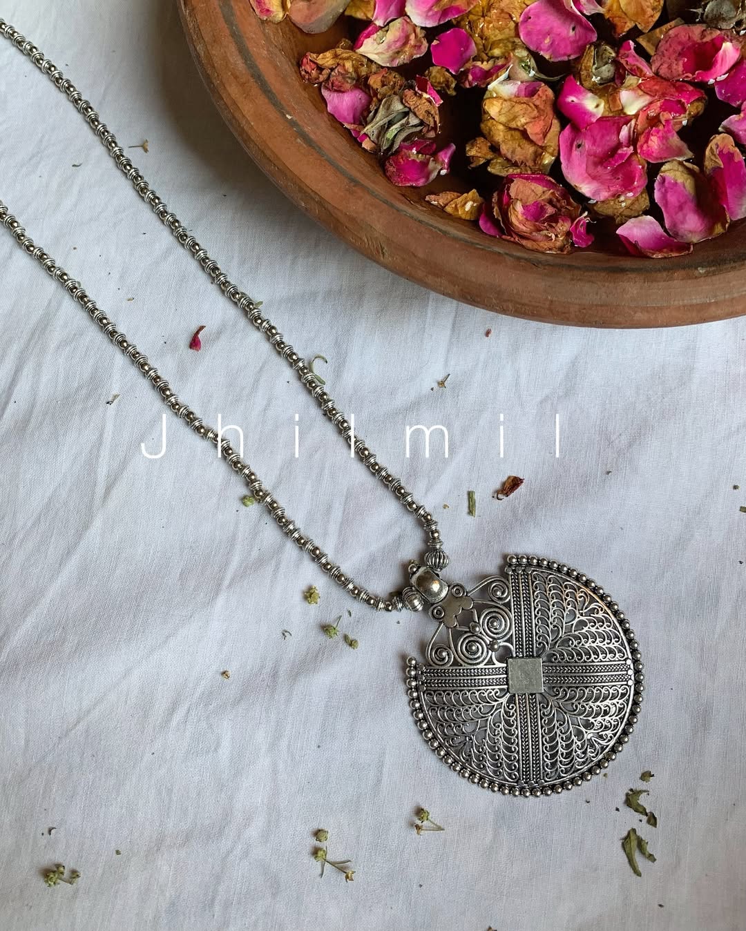 Round carved Mala