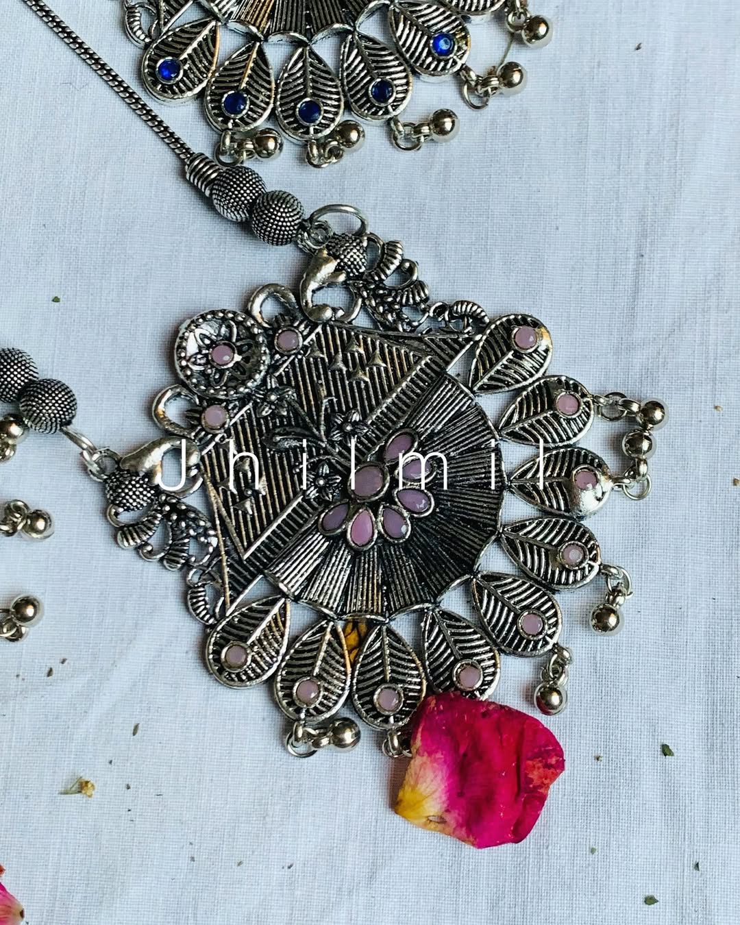 Floral Stone Studded Pendant Mala