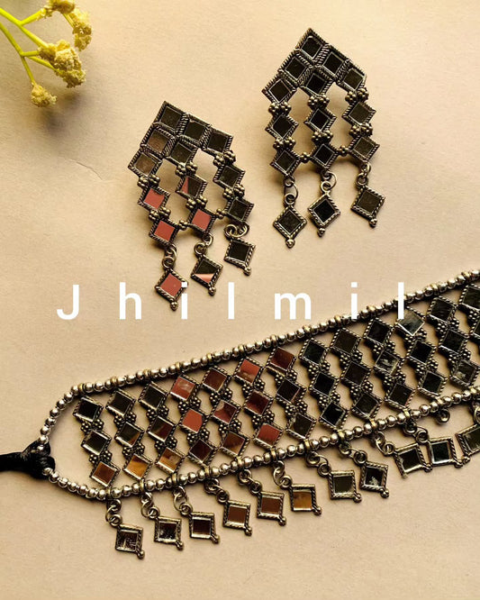 Trendy Mirror Choker Set