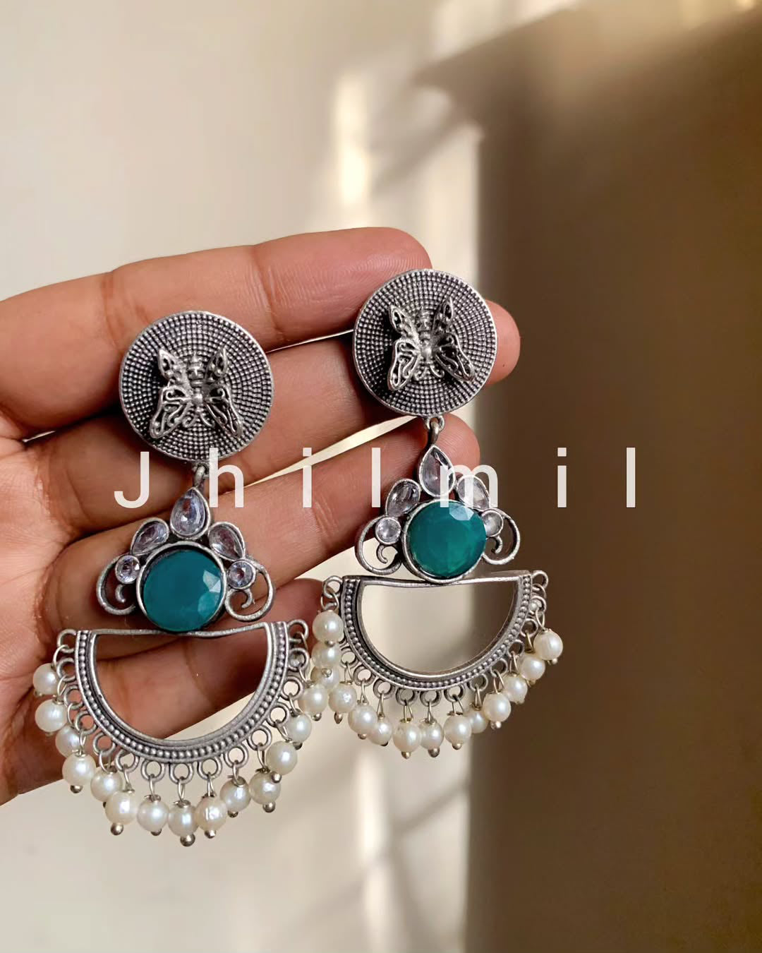 Butterfly motif stone pearl chandbali