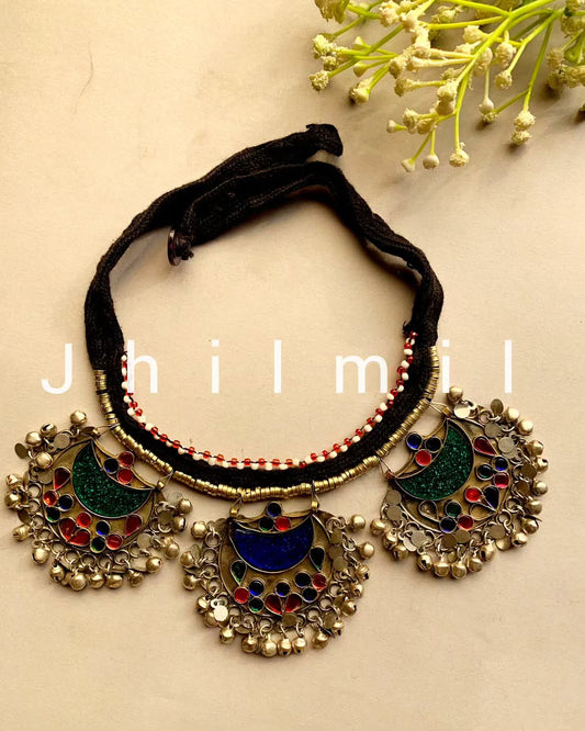Afghan chandbali choker