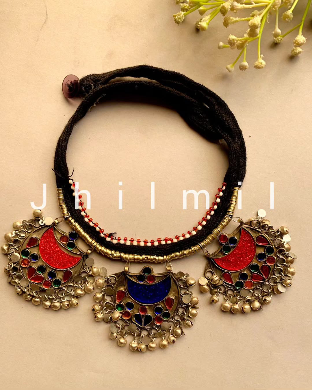 Afghan chandbali choker