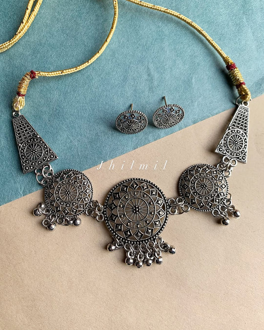 Minimal Light weigt chakra choker set-1