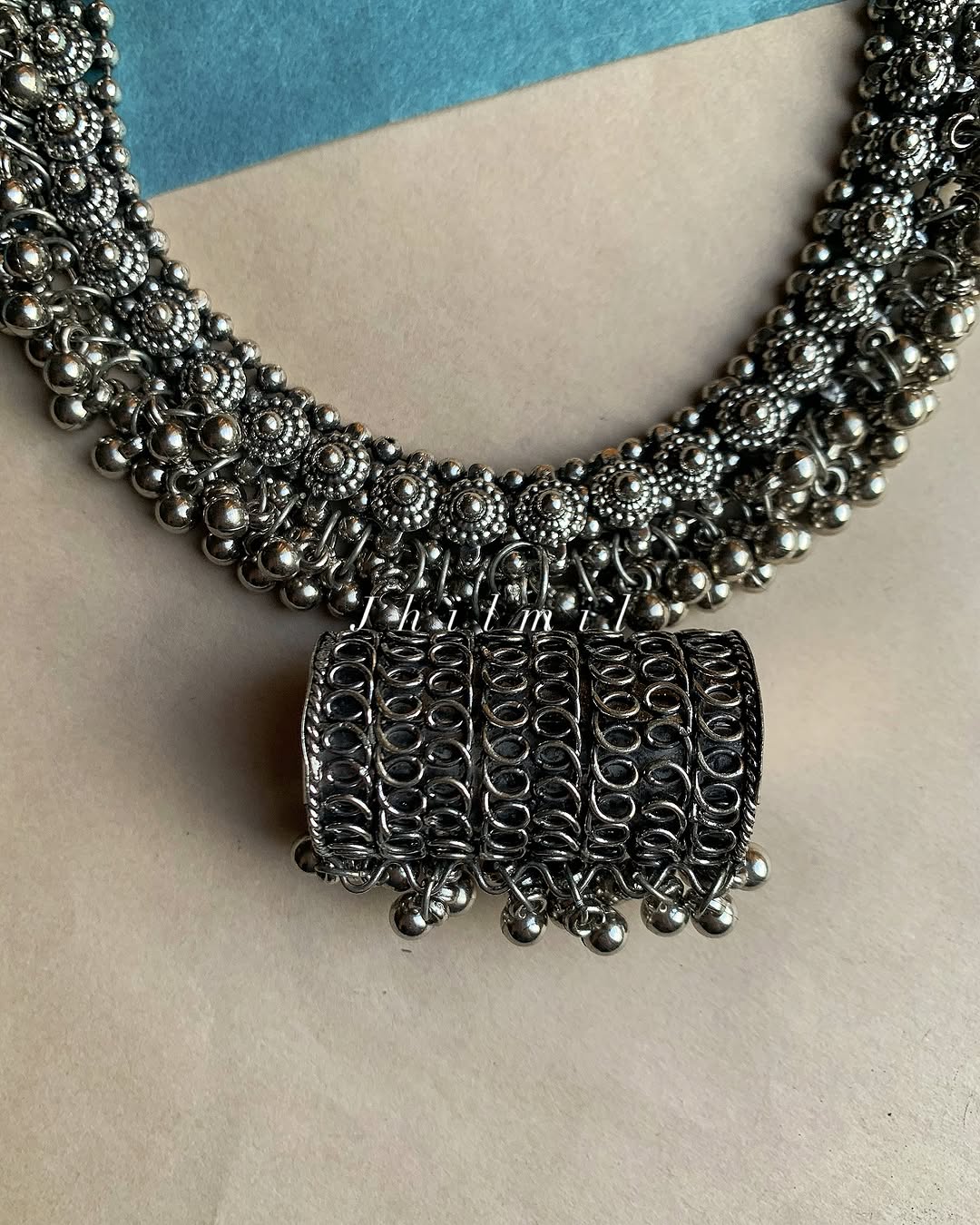 Dholki Chunky Choker