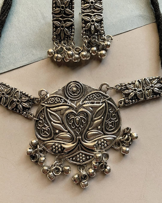 Swan Choker set - Design C