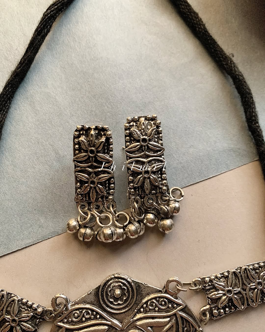 Swan Choker set - Design C