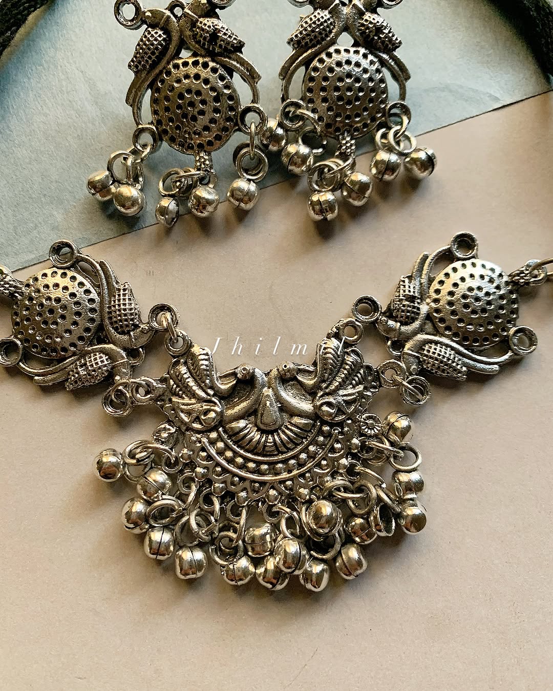 Choker Set Design B