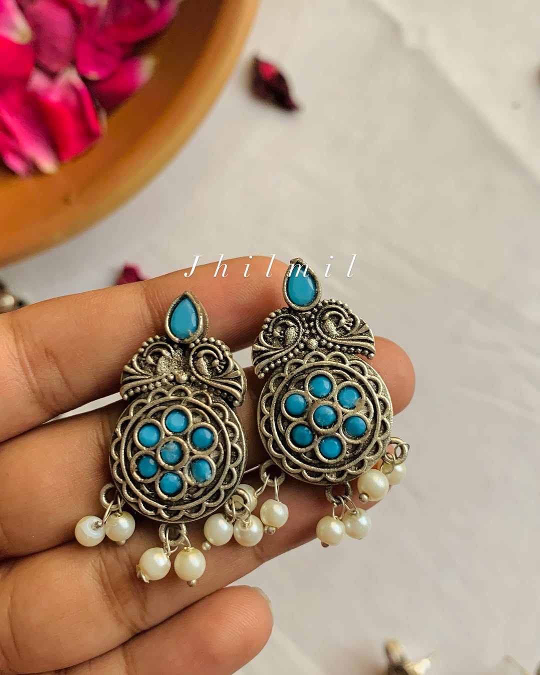 Nageena studs