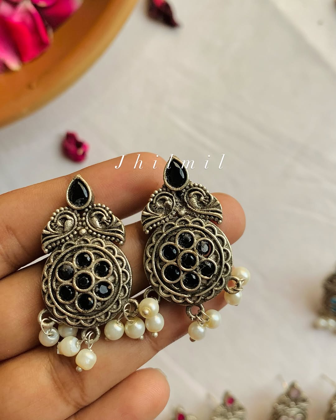 Nageena studs