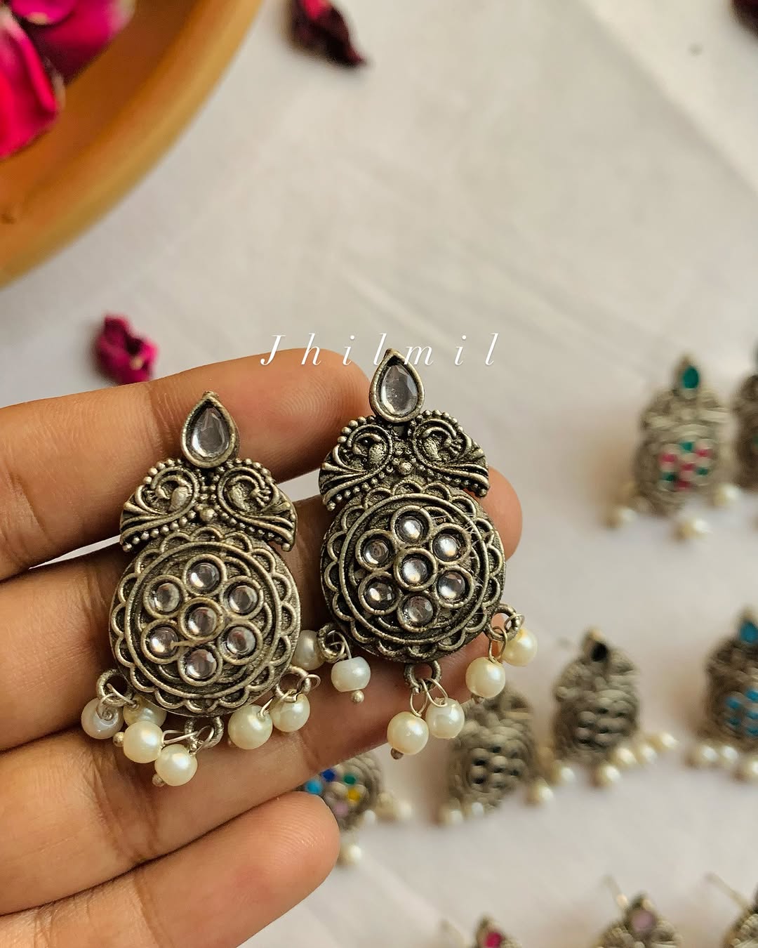Nageena studs