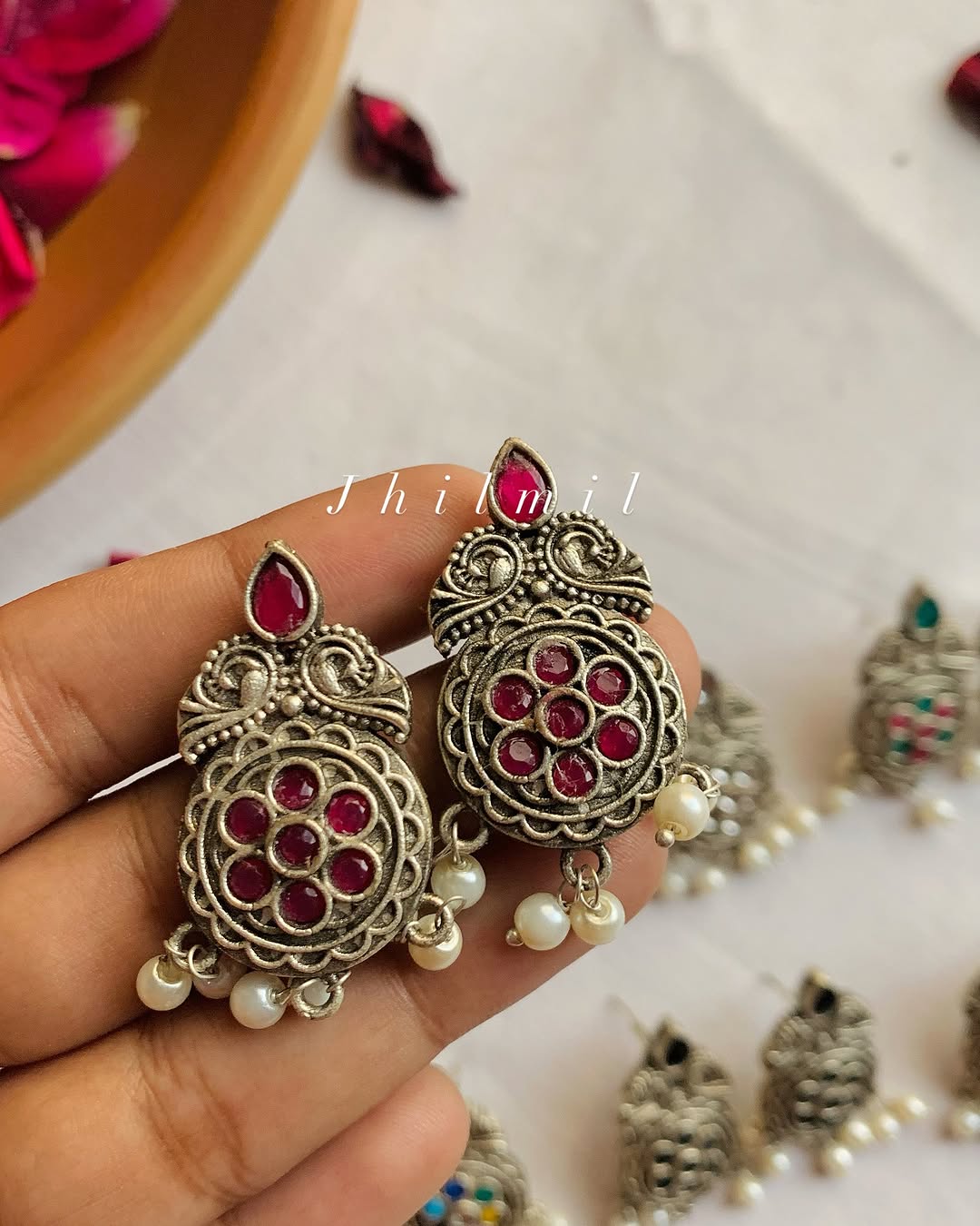Nageena studs