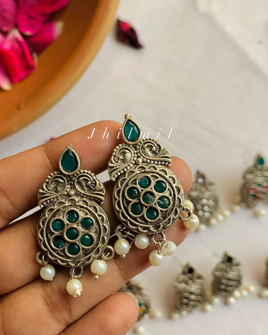 Nageena studs